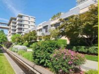 全小区最低尺价，北美最美校园内的南北通透3房3卫联排 | 户型赏析