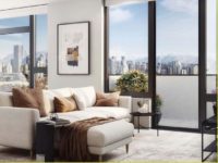 温西未来天车沿线，历史建筑华丽变身，与现代联排完美融合，将温哥华天际线尽收眼底