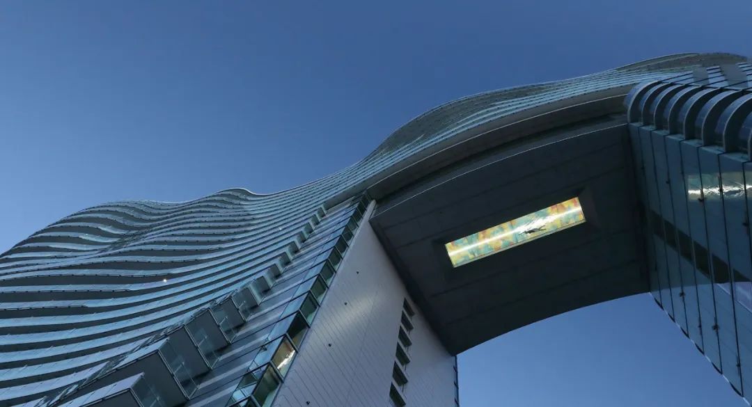 温哥华市中心黄金地段,尽享福溪水景全新一房+Den精品单位 | 户型赏析 温哥华市中心黄金地段,尽享福溪水景全新一房+Den精品单位 | 户型赏析