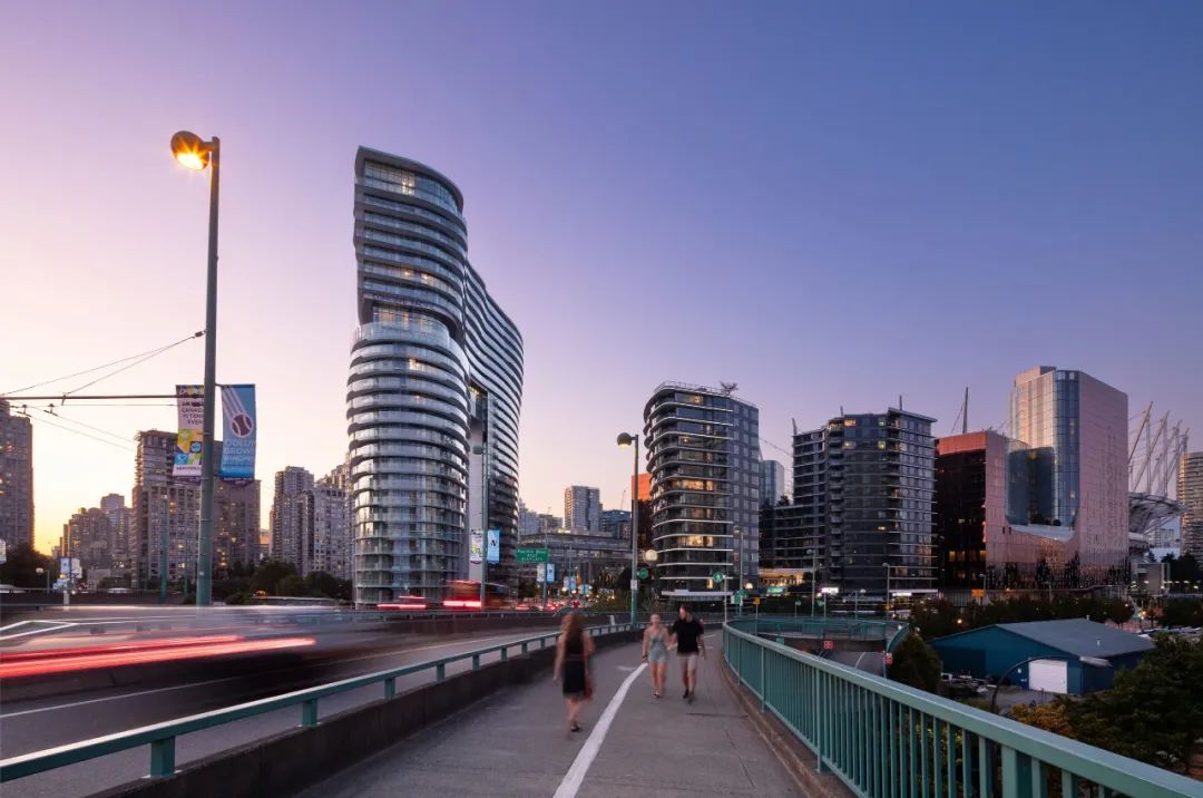 温哥华市中心黄金地段,尽享福溪水景全新一房+Den精品单位 | 户型赏析 温哥华市中心黄金地段,尽享福溪水景全新一房+Den精品单位 | 户型赏析