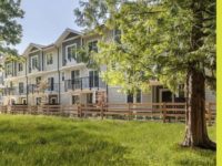 起价低至$59.49万，10分钟即达天车站，入住绿意盎然三房联排