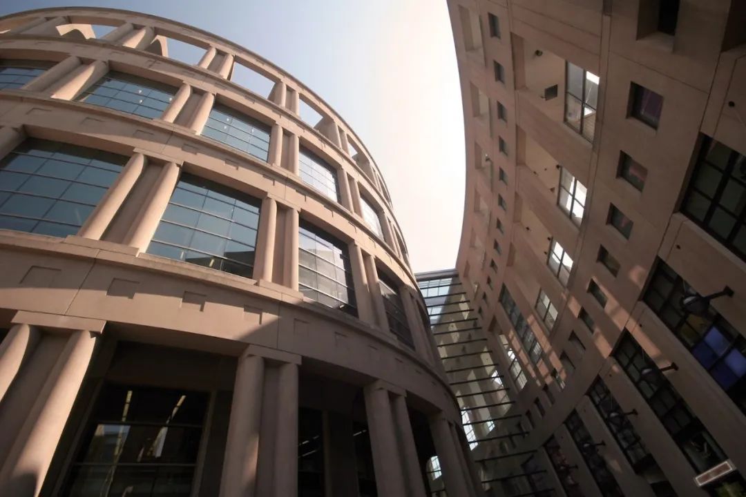 温哥华市中心黄金地段,尽享福溪水景全新一房+Den精品单位 | 户型赏析 温哥华市中心黄金地段,尽享福溪水景全新一房+Den精品单位 | 户型赏析