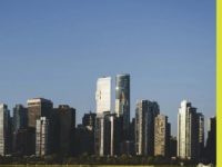 BC省房价涨不停；却有10亿房贷还不出？！央行任性表示：0.25%低利率维持不变！